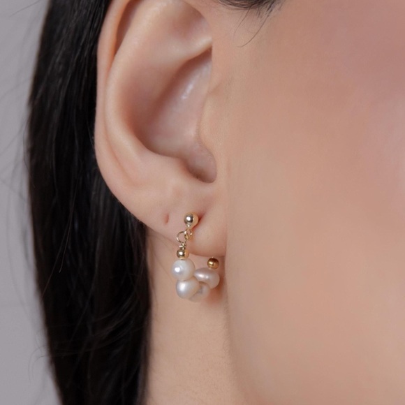 925 sterling Silver Pearl Drop Earrings - Picture 5 of 6